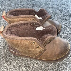 UGG NEUMEL II FASHION BOOTS Youth Kids Size 1 Brown Suede Lined GRIZZLY 1017322K
